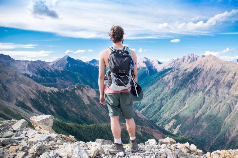 2025 Outdoor Gear Market Trends: What Retailers Need to Know