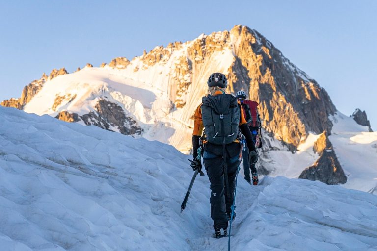 Ultimate Guide to Choosing the Right Outdoor Backpack for Your Business Needs